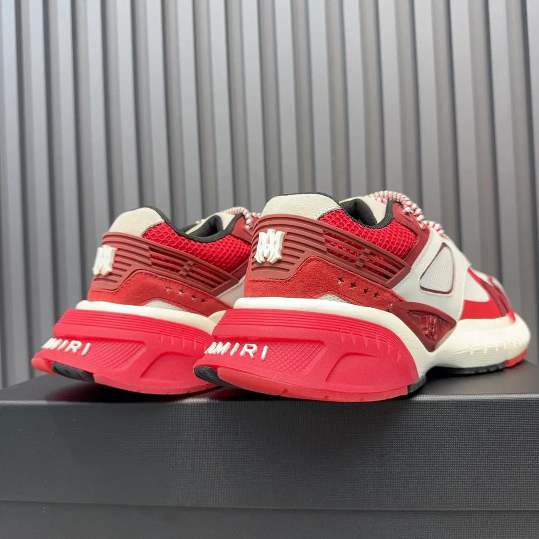 [AMIRI Amir] P: 760💰Size for couples: Female 35-40; Male 39-44; (Customized at 45.46) AMIRI Amir New Autumn and Winter Products New Autumn Latest Catwalk Couple Color Block Bread Casual Sports Shoes Series 〰 Casual fashion style full of details New generation of bone shoes popular classic upgrades Super comfortable and super popular! AUTRY is an exclusive version of AUTRY couple casual shoes from a high street brand in Los Angeles. Many celebrity Internet celebrities have the same style. Chinese new rapper Xiaobai Gali, Wang Yibo, Yang Mi and other Internet celebrity bloggers are competing for their feet. The three-dimensional molded metal logo on the side of the AJ1 shoe is on par with Nike's popular Fog. The heroic value instantly has a bit of punk rock flavor, all showing fashion sense and street style... ▪ Upper: original custom-made cowhide + original custom-made breathable mesh ▪Inner lining: original customized breathable mesh ▪Outsole: original molded two-color TPU rubber combination outsole.